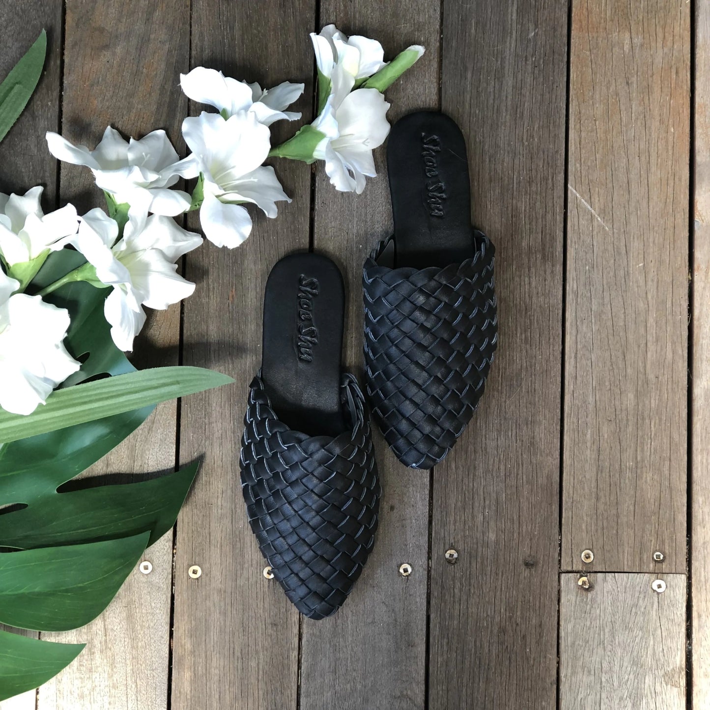 Leather Pointed Woven Loafer Slide