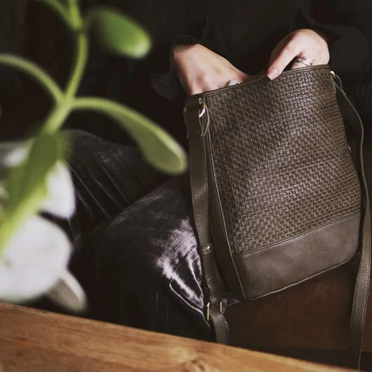 Thorne Bucket Sling